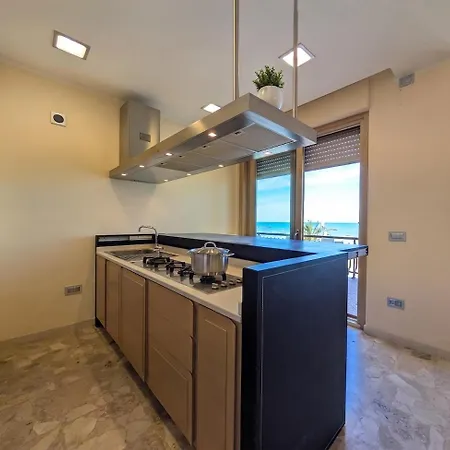 Апартаменты -fronte Mare- Wifi Ac Vista Mare 10 Posti Letto Порто-Сан-Джорджо