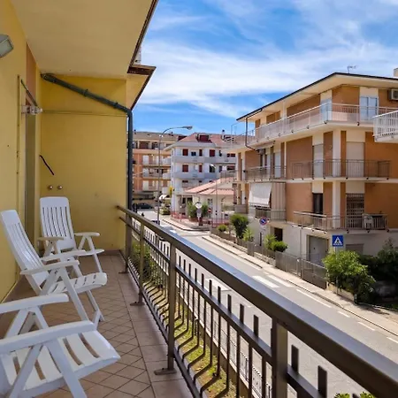 -fronte Mare- Wifi Ac Vista Mare 10 Posti Letto