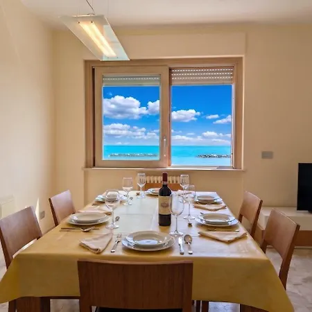 -fronte Mare- Wifi Ac Vista Mare 10 Posti Letto