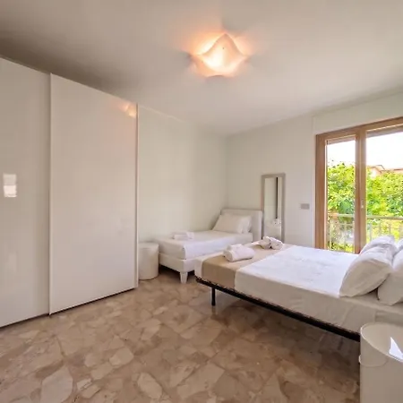 -fronte Mare- Wifi Ac Vista Mare 10 Posti Letto Апартаменты *